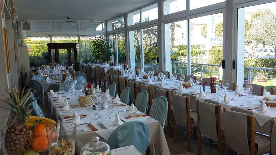 Hotel Cristallo Πεσκιέρα ντελ Γκάρντα Εξωτερικό φωτογραφία