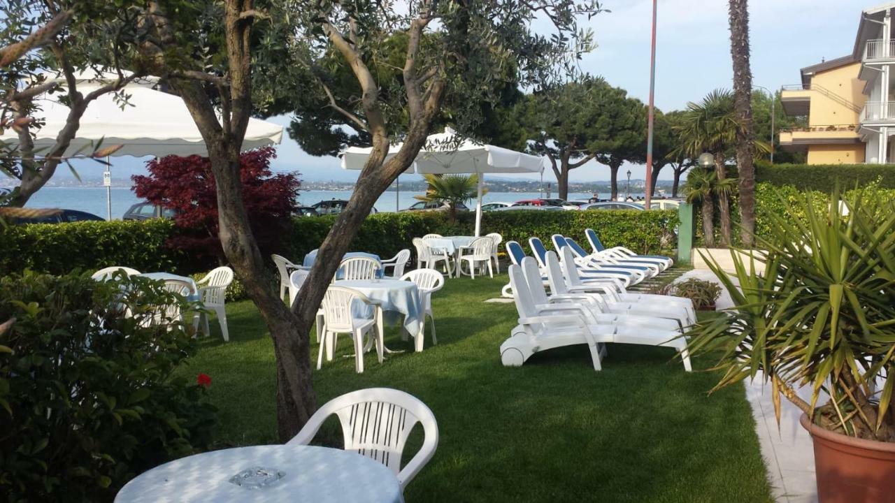Hotel Cristallo Πεσκιέρα ντελ Γκάρντα Εξωτερικό φωτογραφία