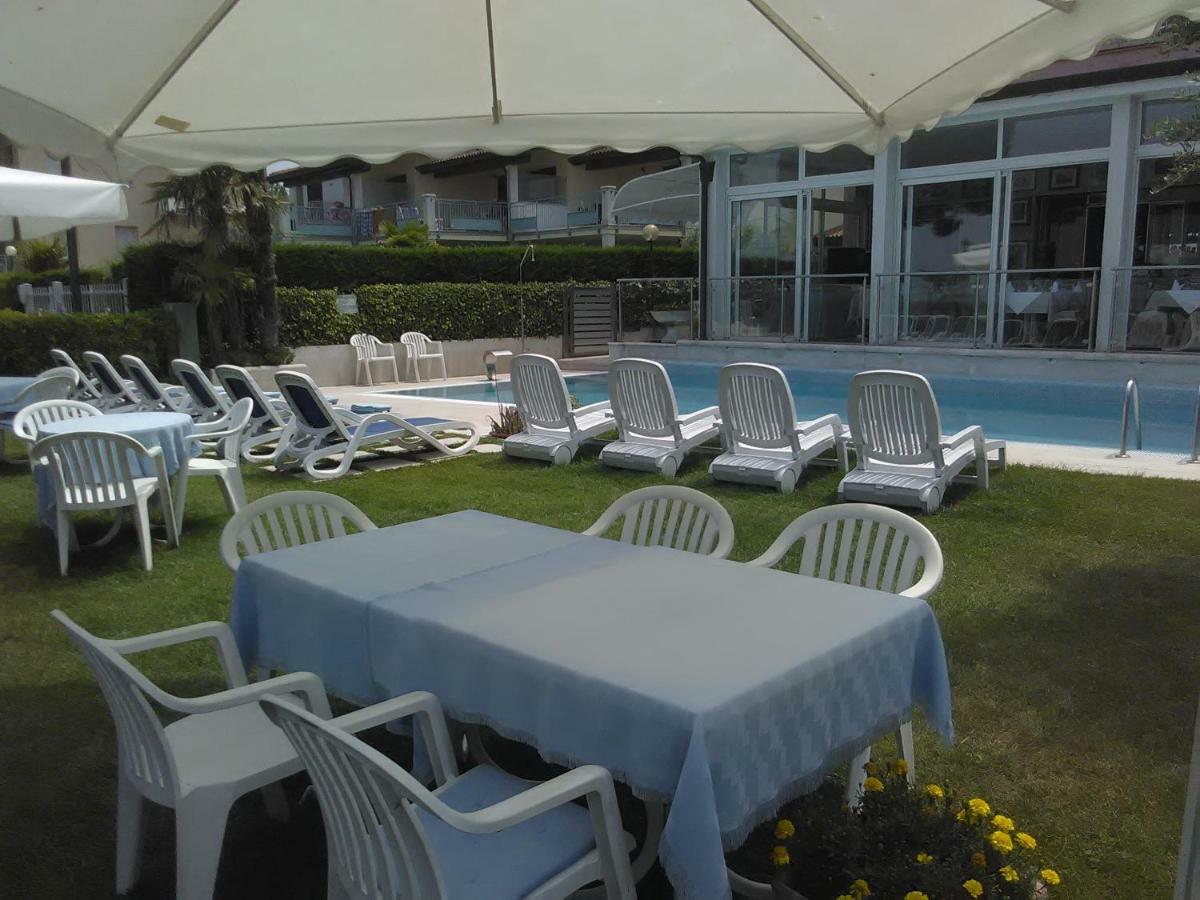Hotel Cristallo Πεσκιέρα ντελ Γκάρντα Εξωτερικό φωτογραφία
